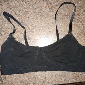 Colsie Demi Cut Sports Bra Size S (Black) NWOT
